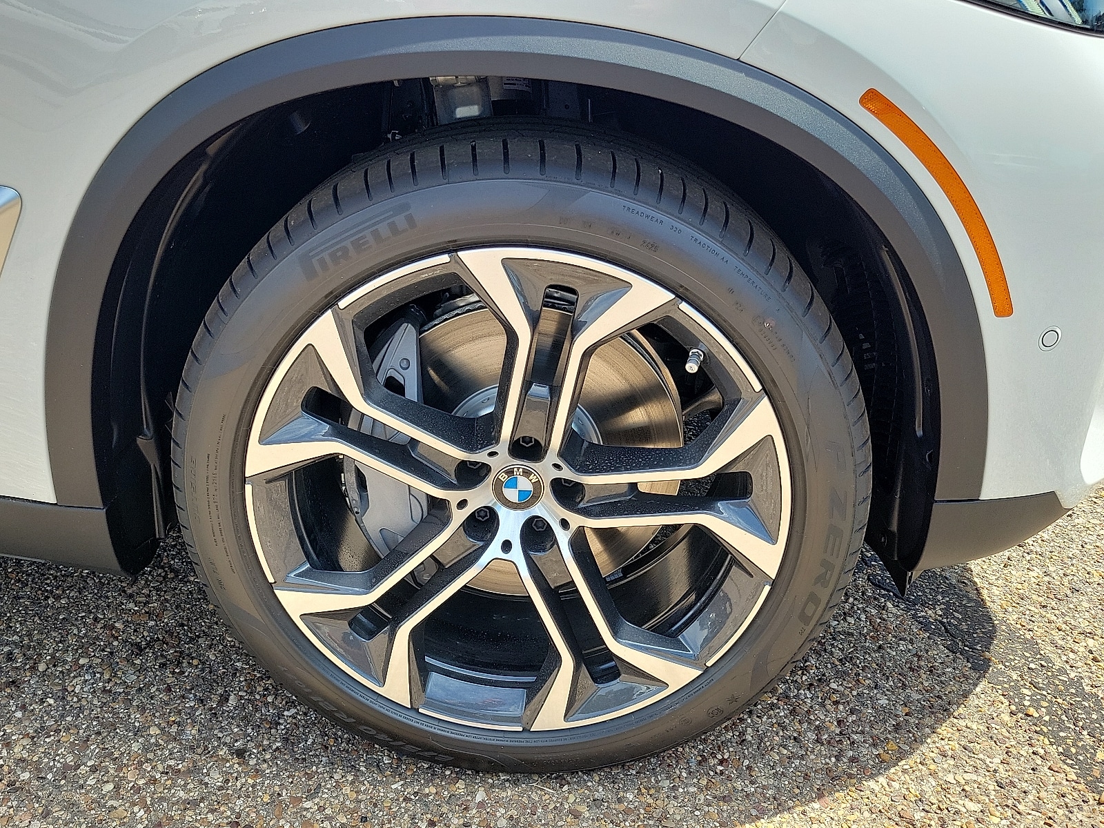 2026 BMW X5 50e - Photo 7