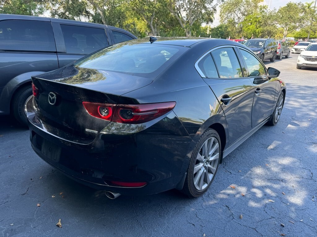 2019 Mazda Mazda3 Premium photo 4