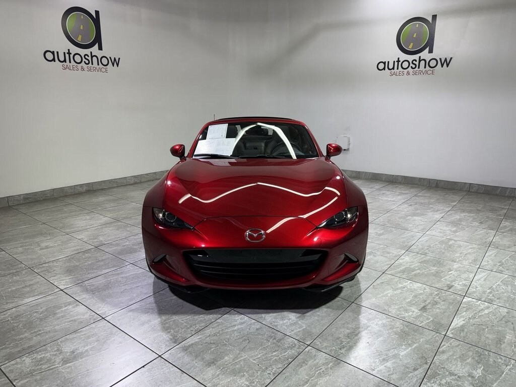 2023 Mazda MX-5 Miata Miata RF Grand Touring photo 2