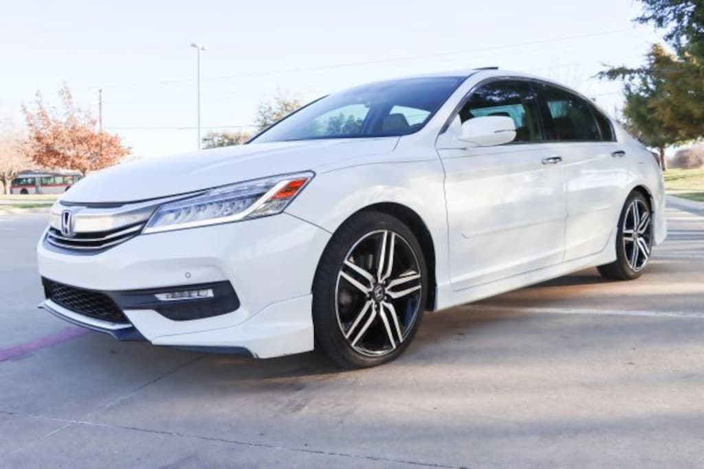 Used 2017 Honda Accord Touring V6 Sedan