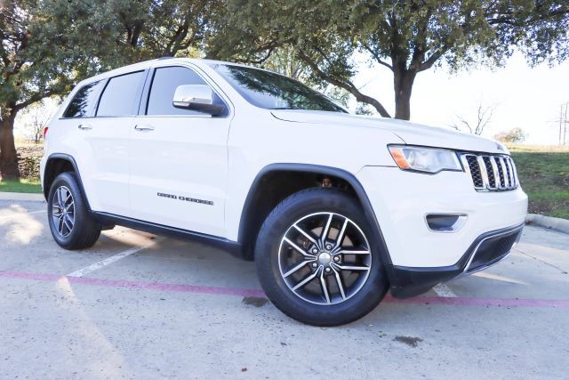 2017 Jeep Grand Cherokee Limited's photo