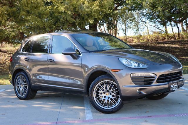 2014 Porsche Cayenne's photo