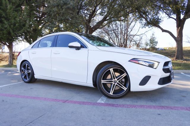 2019 Mercedes-Benz A-Class A220