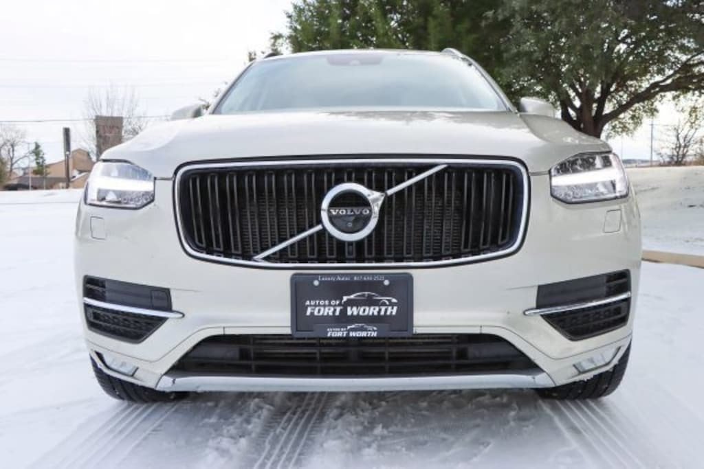 Used 2018 Volvo XC90 T6 AWD Momentum (7 Passenger) SUV