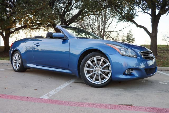 2013 INFINITI G Convertible's photo