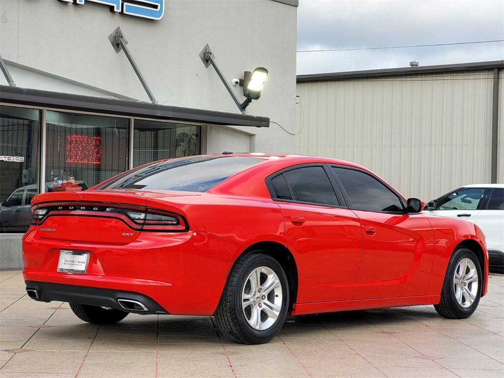 Used 2018 Dodge Charger SXT Sedan