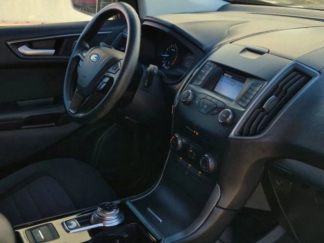 2019 Ford Edge SE - Photo 22