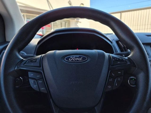 2019 Ford Edge SE - Photo 11