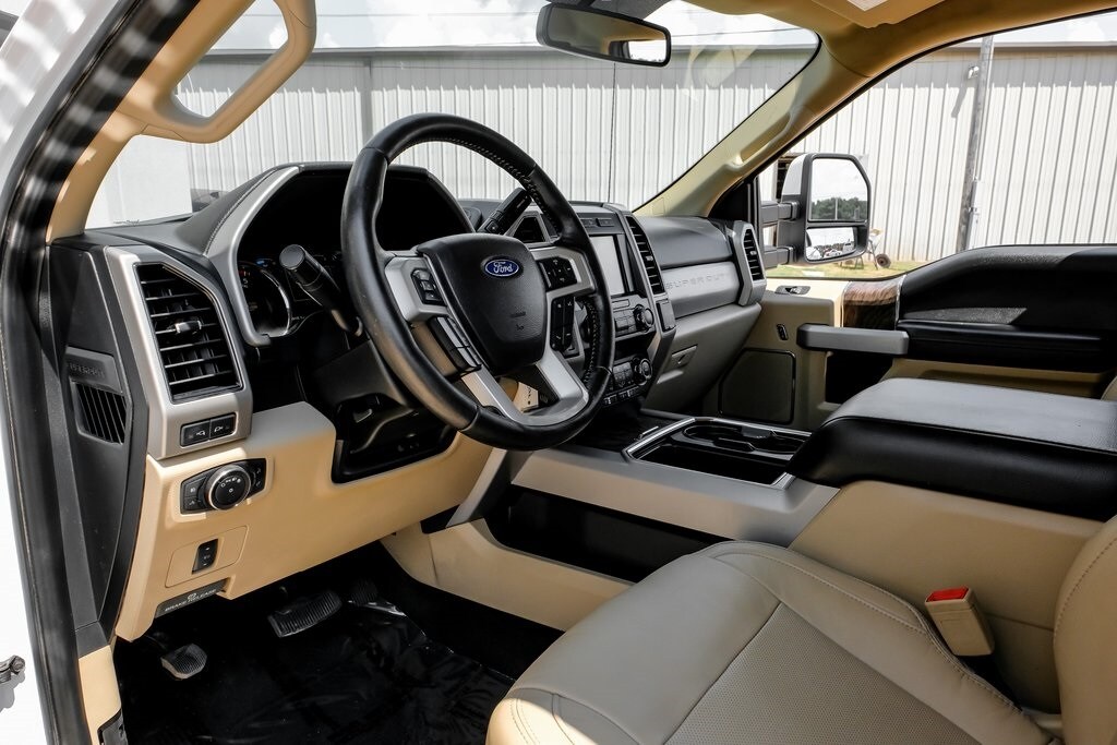 2019 Ford F-450 Lariat photo 2