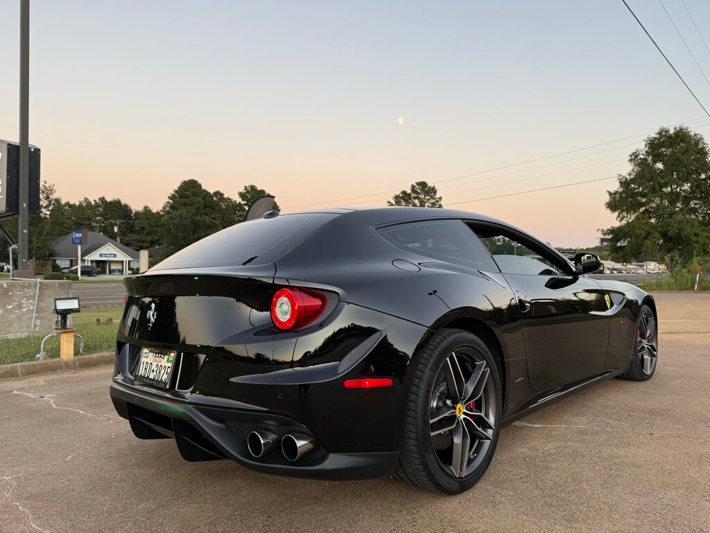 2016 Ferrari FF Base photo 4