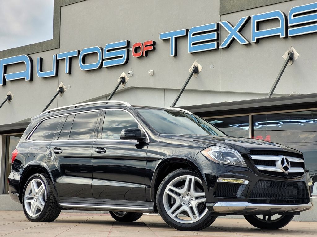2016 Mercedes-Benz GL-Class GL550's photo