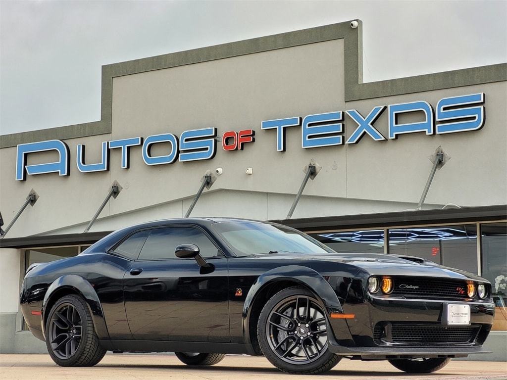 2021 Dodge Challenger R/T's photo