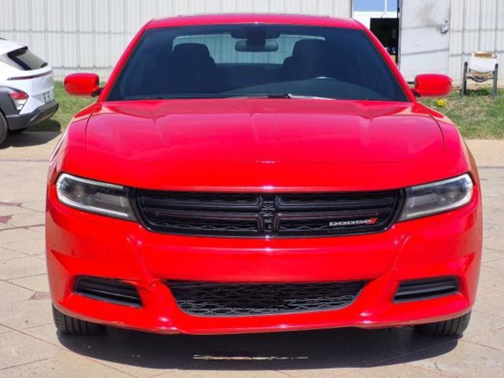 Used 2019 Dodge Charger SXT Sedan