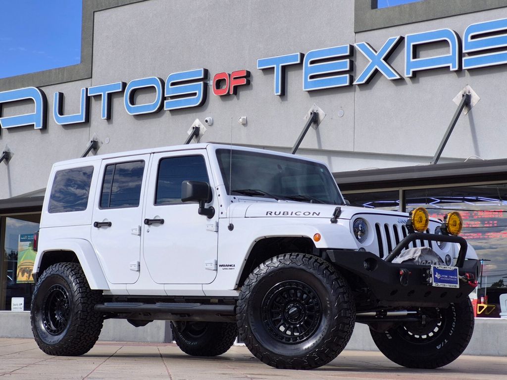 2016 Jeep Wrangler Unlimited Rubicon's photo