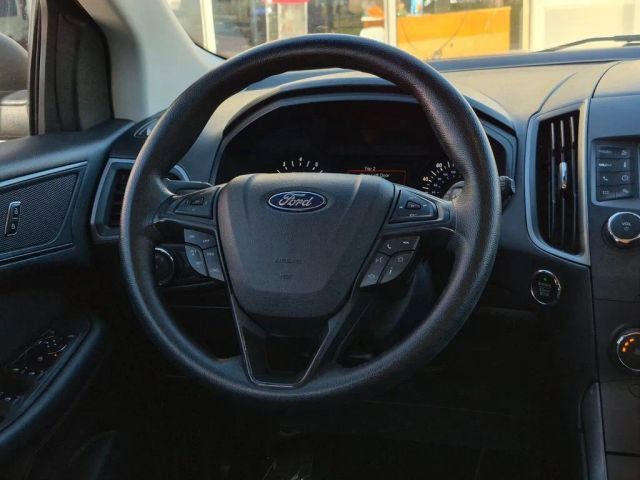 2019 Ford Edge SE - Photo 19