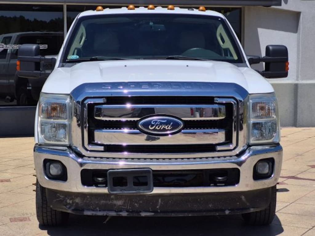 Used 2011 Ford F-350 Lariat Truck Crew Cab
