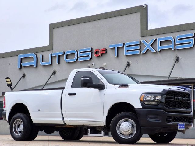 2024 RAM 3500 Tradesman 4X4 Regular cab's photo