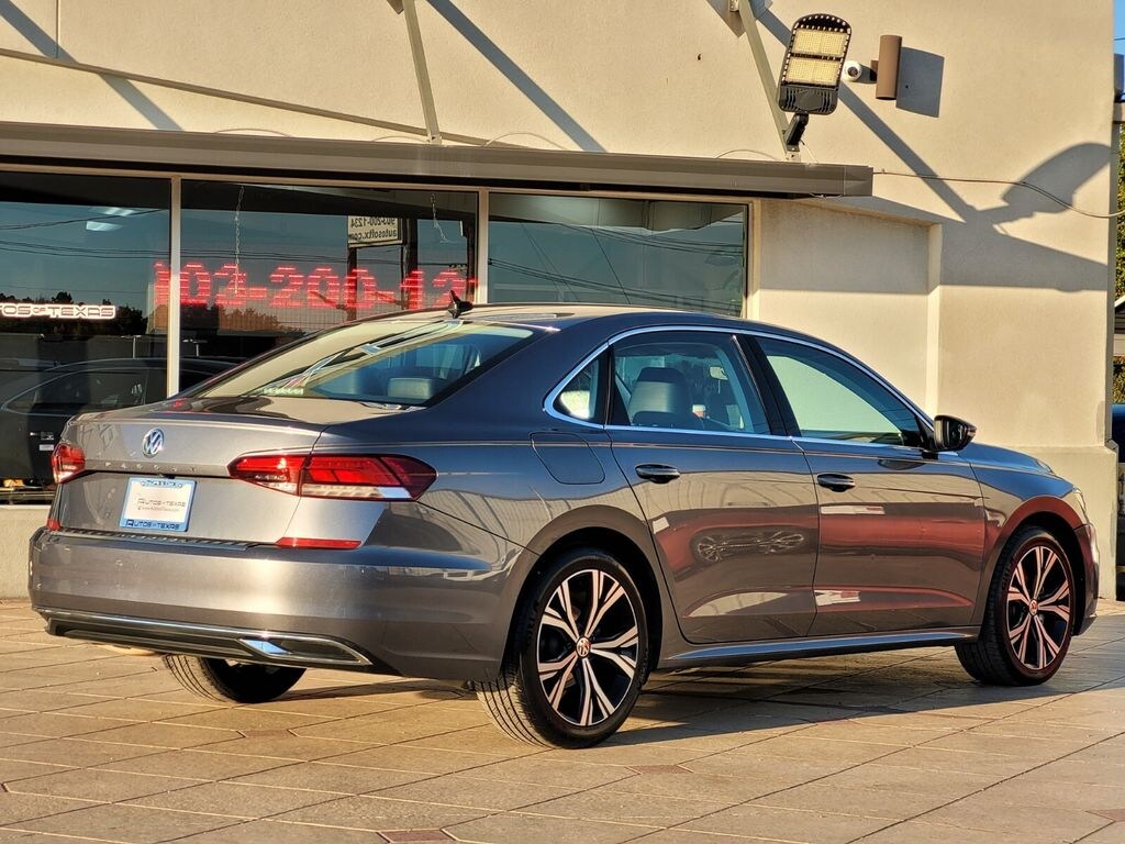 Used 2022 Volkswagen Passat 2.0T SE Sedan