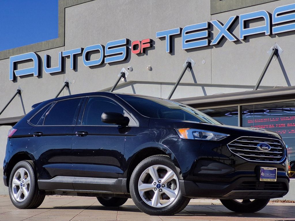 2019 Ford Edge SE's photo