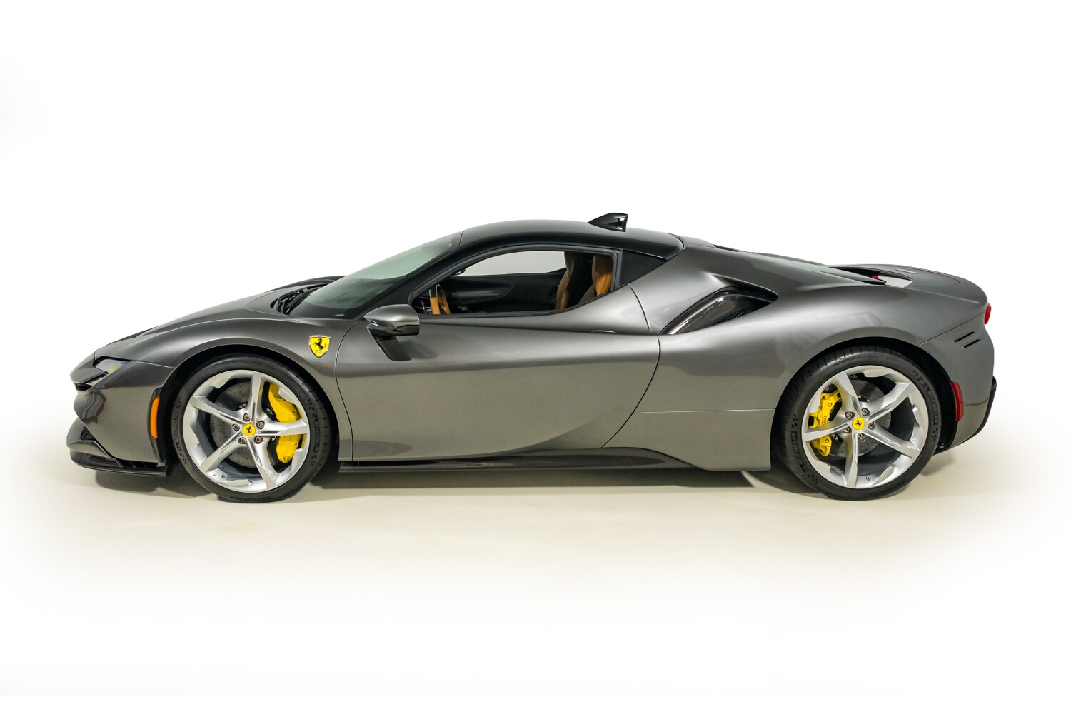 2022 Ferrari SF90 Stradale photo 2