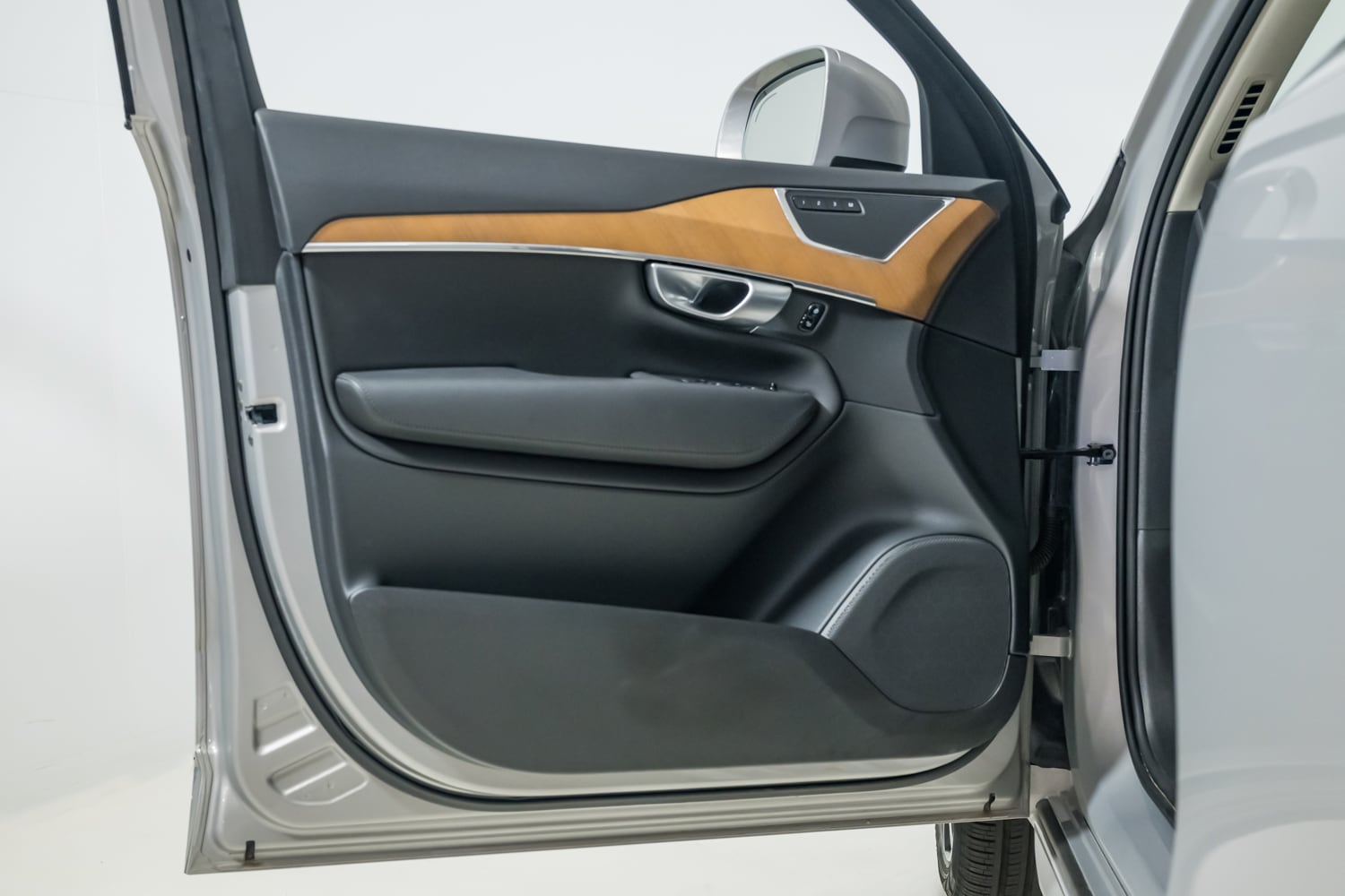 2024 Volvo XC90 Plus - Photo 15