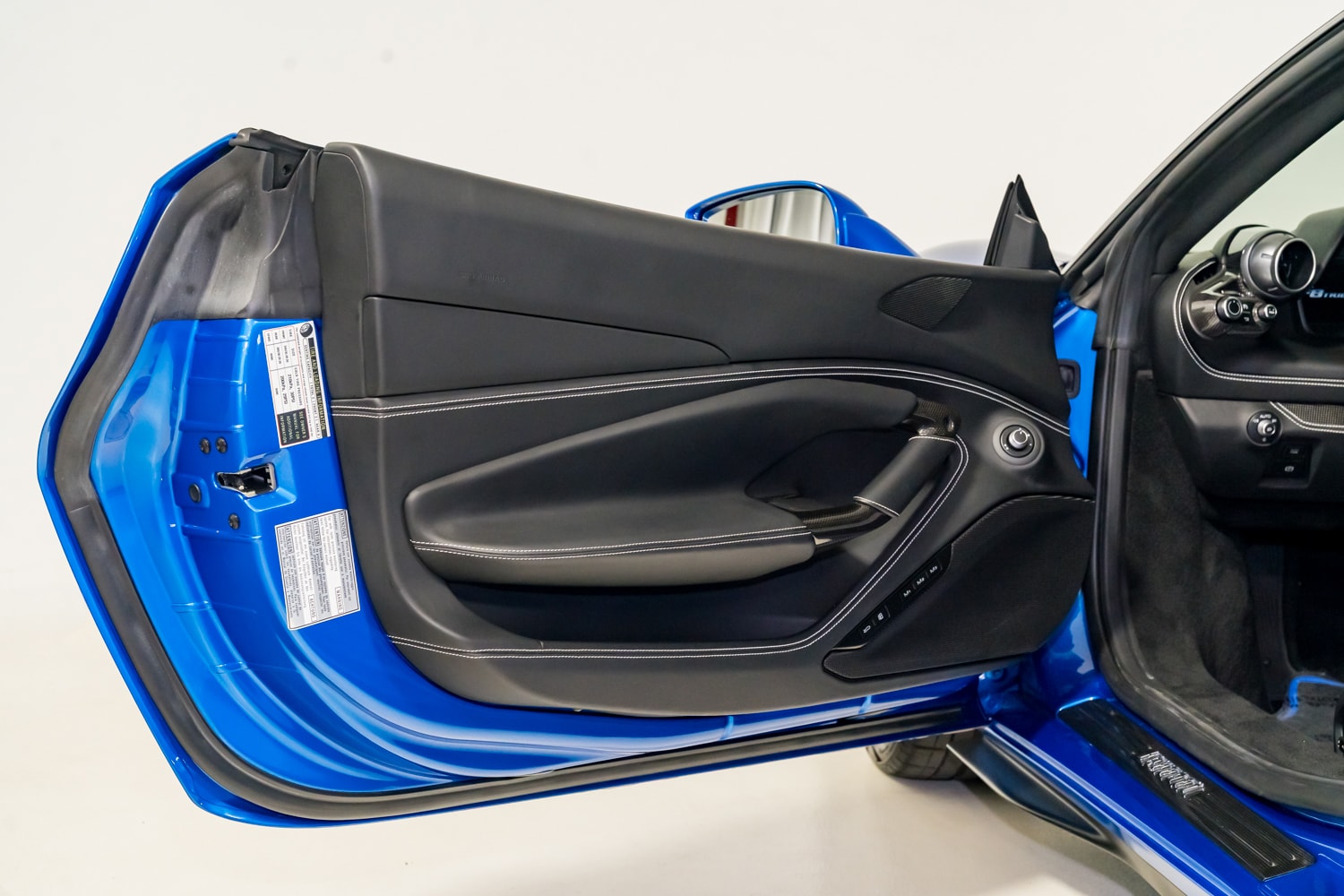 2022 Ferrari F8 Base - Photo 16