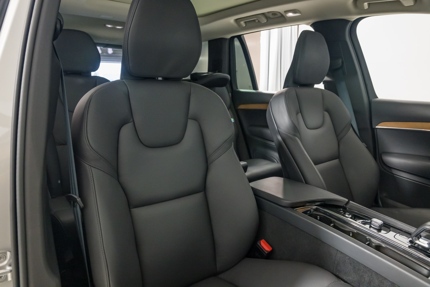2024 Volvo XC90 Plus - Photo 32