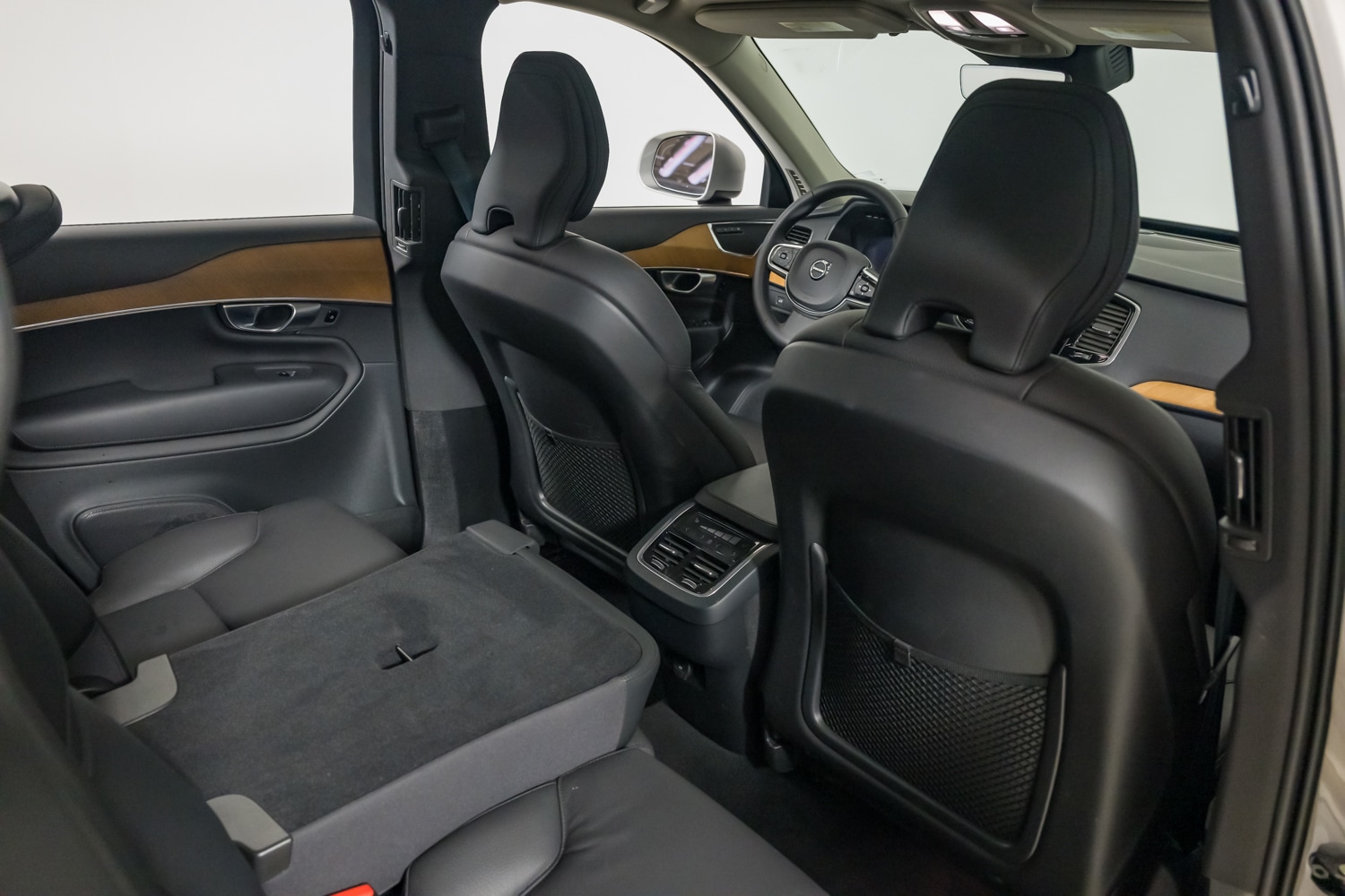 2024 Volvo XC90 Plus - Photo 26