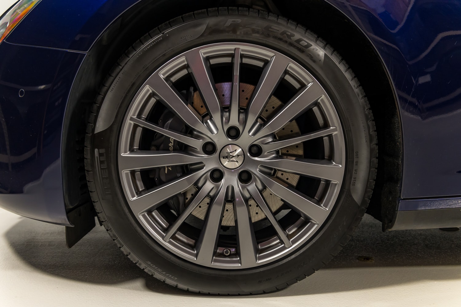 【新品未開封】ROSE BUD standingMICKEYMOUSEsweat New-2022-Maserati-Ghibli-