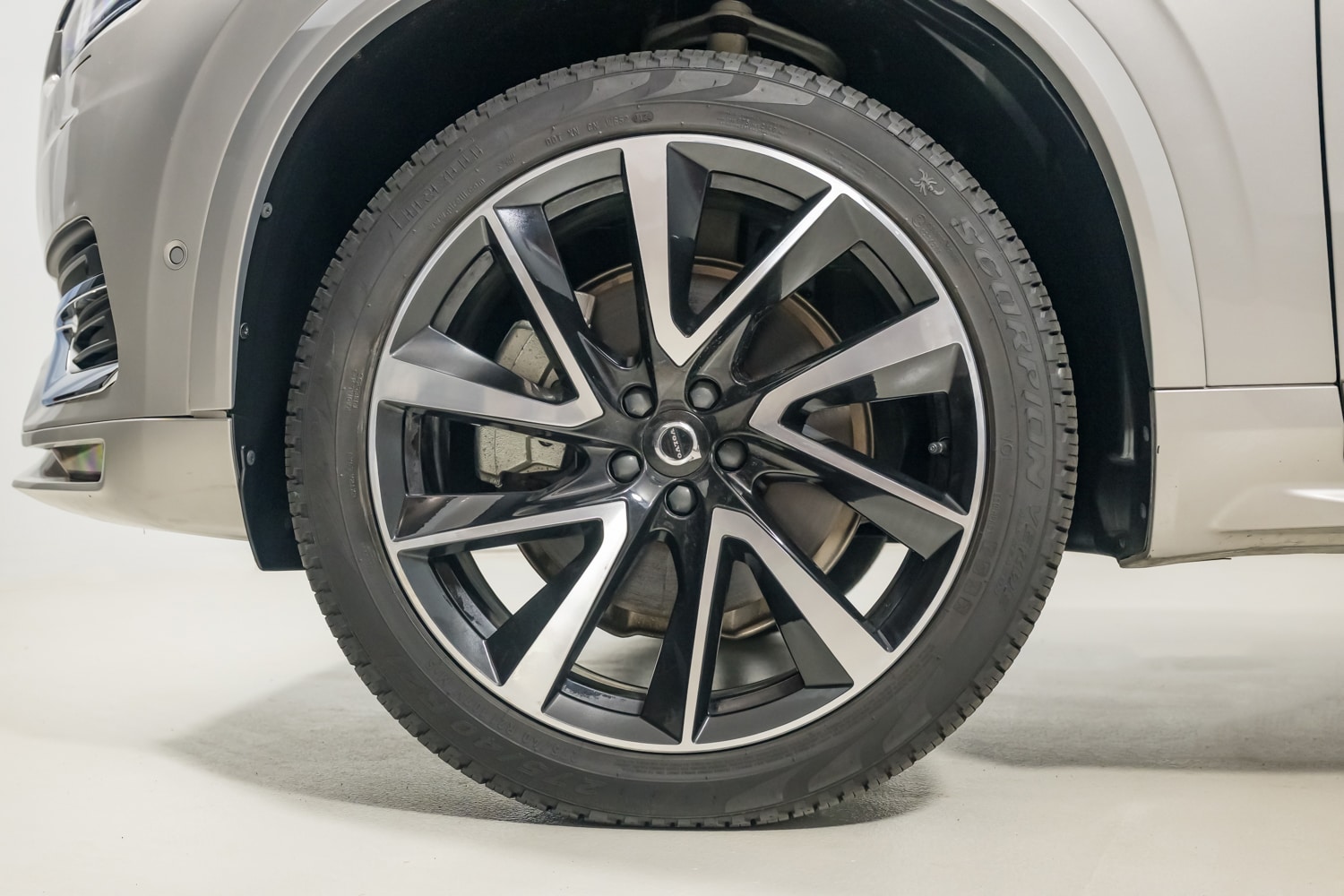 2024 Volvo XC90 Plus - Photo 11