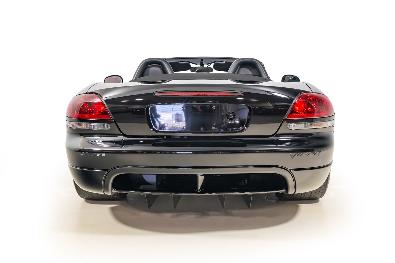 SHEPHRD シェパードV10 1/10GPツーリング　カーフルセット中古品 Used 2005 Dodge Viper For Sale | Norwood MA 1B3JZ65ZX5V501381