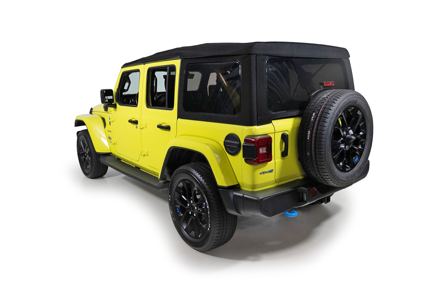 2022 Jeep Wrangler Unlimited Sahara 4xe photo 3