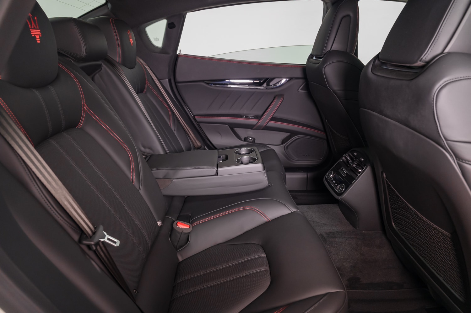 2024 Maserati Quattroporte Modena Ultima - Photo 29