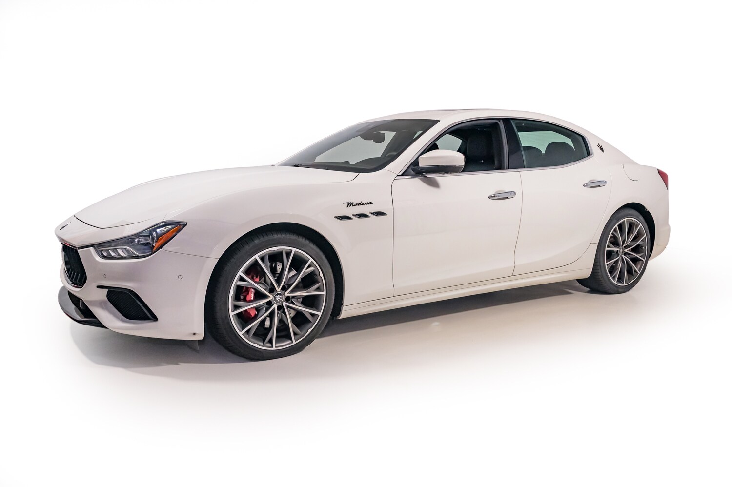 2022 Maserati Ghibli Modena Q4 photo 2