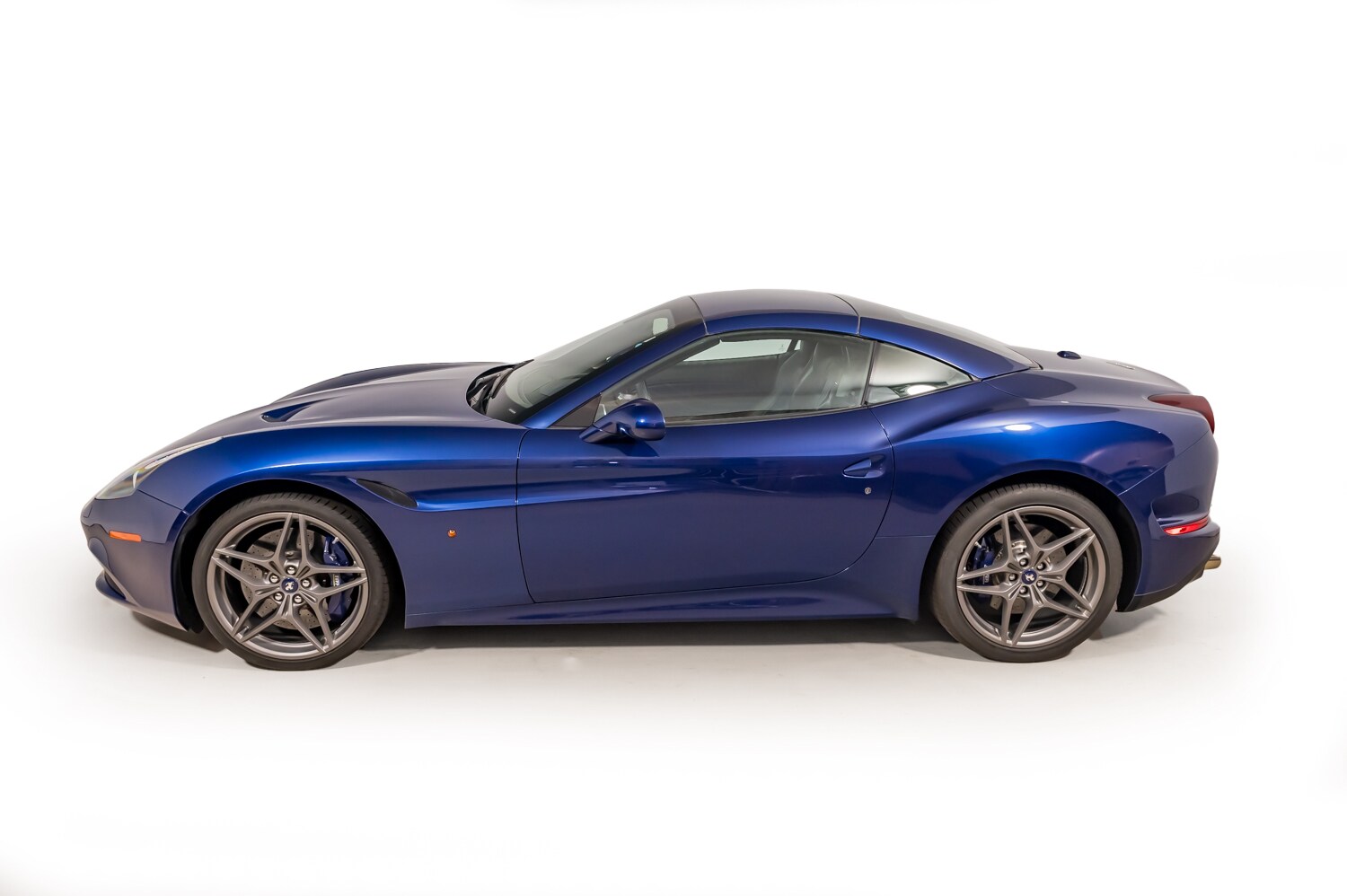 Used 2016 Ferrari California For Sale | Norwood MA ZFF77XJA8G0212571