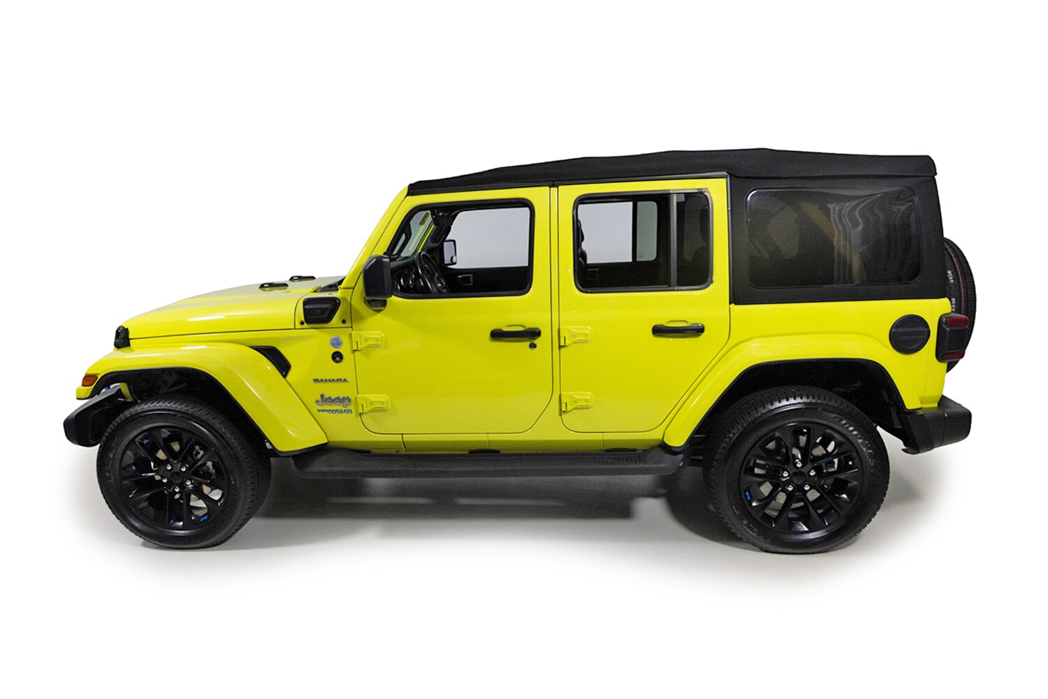 2022 Jeep Wrangler Unlimited Sahara 4xe photo 2