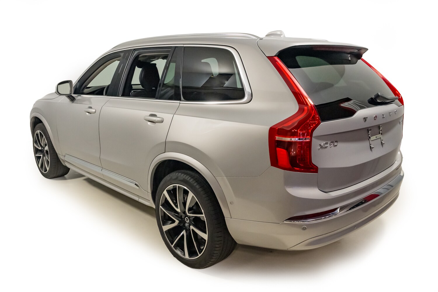 2024 Volvo XC90 B5 Plus photo 4