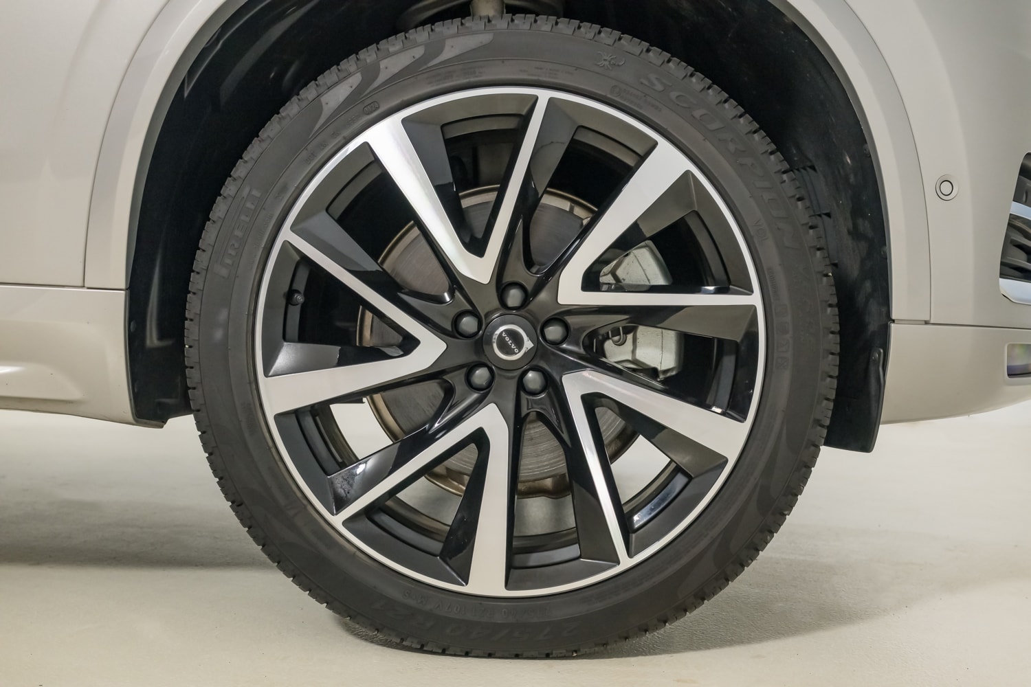 2024 Volvo XC90 Plus - Photo 14