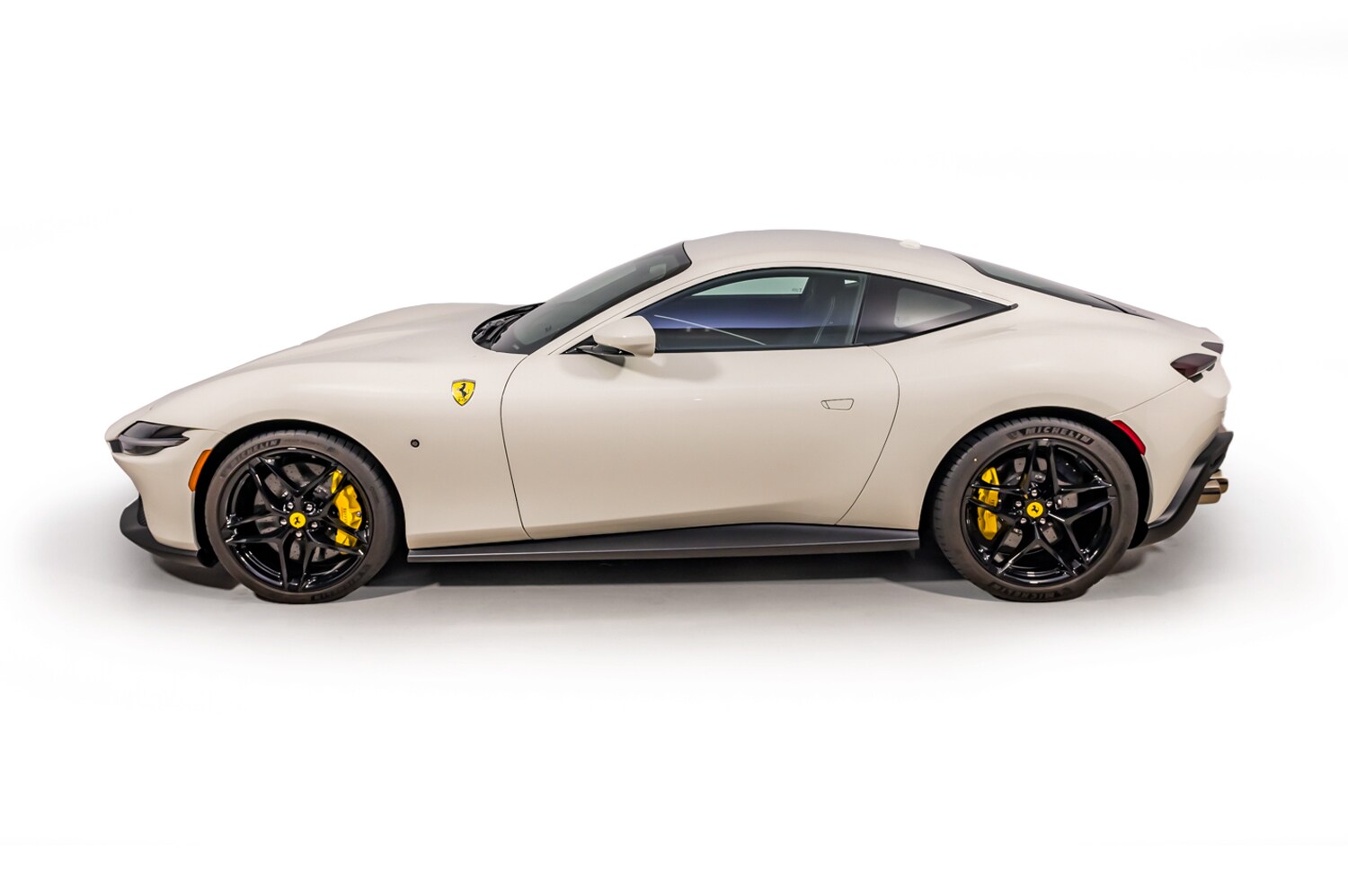 2022 Ferrari Roma photo 4