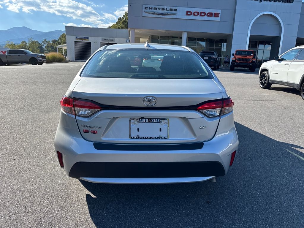 2020 Toyota Corolla LE photo 4