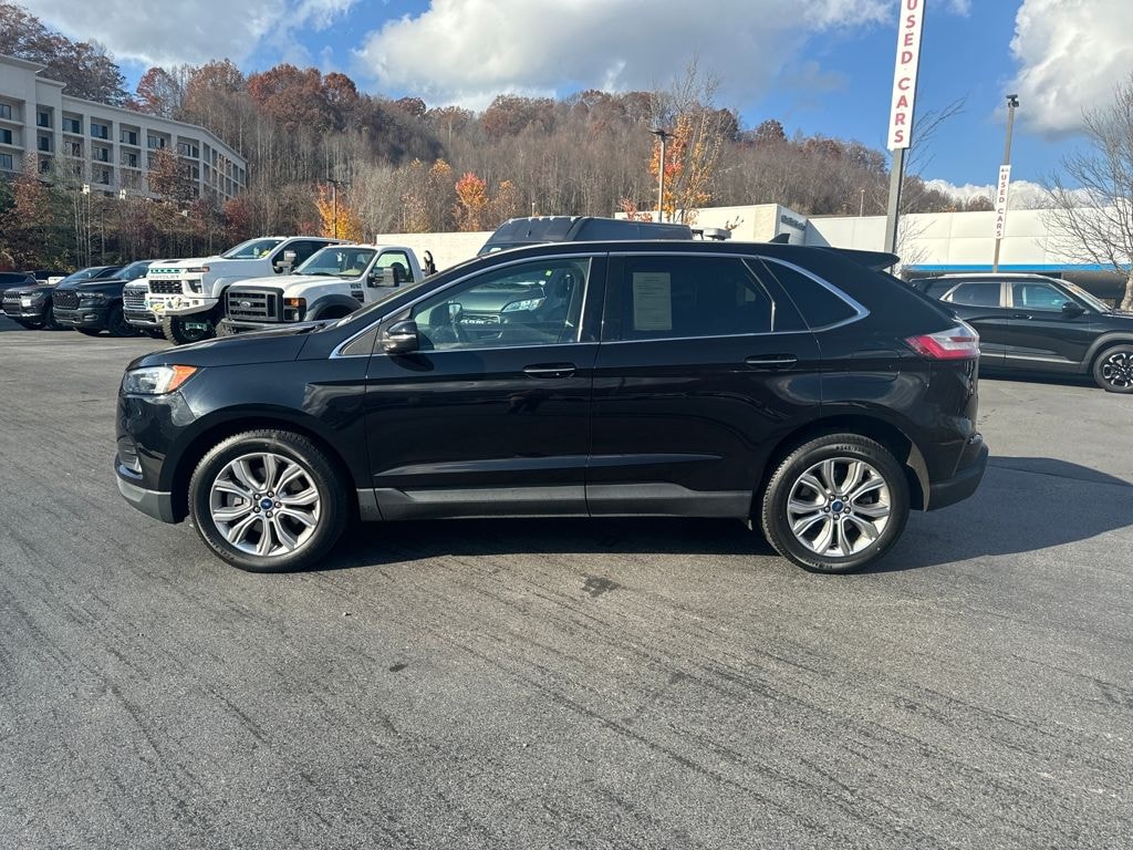 Used 2022 Ford Edge Titanium SUV