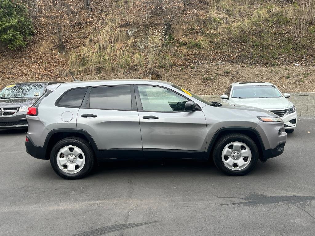 Used 2015 Jeep Cherokee Sport For Sale Waynesville NC