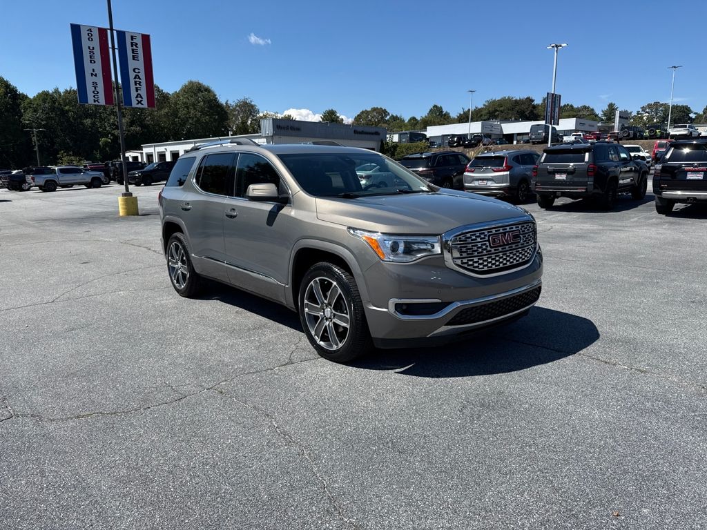 2019 GMC Acadia Denali's photo