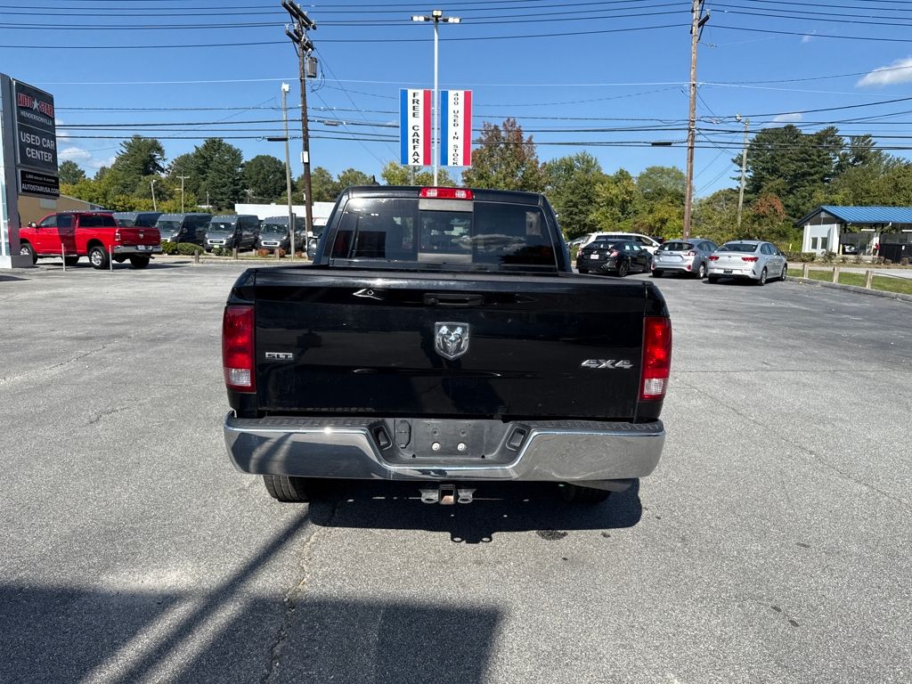 2023 Ram 1500 Classic SLT photo 3