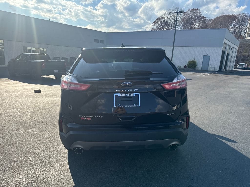 Used 2022 Ford Edge Titanium SUV