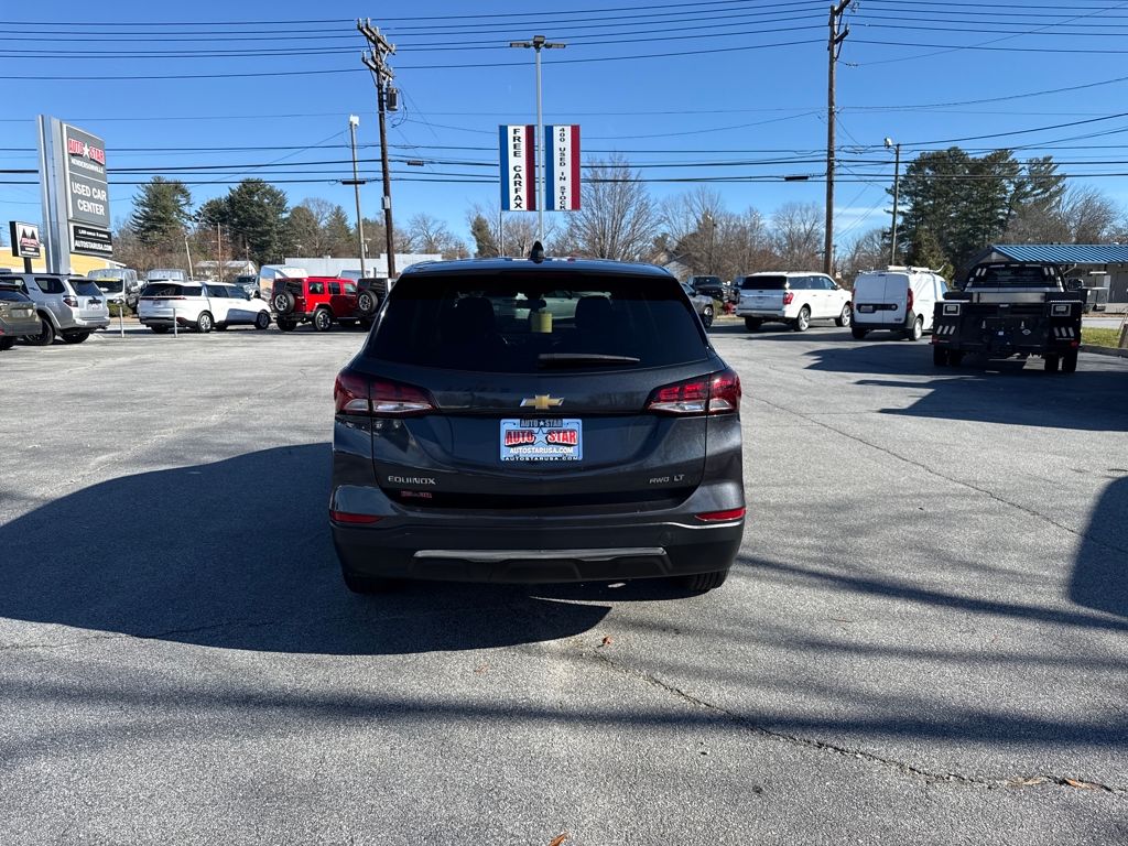 2023 Chevrolet Equinox LT photo 3