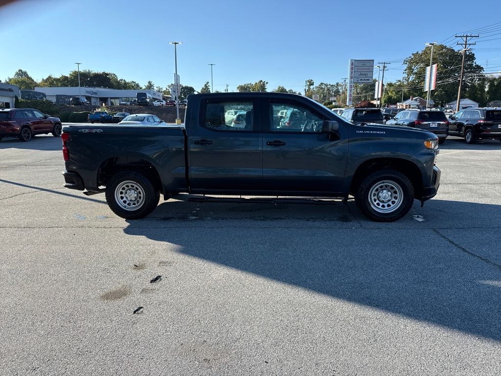 2019 Chevrolet Silverado 1500 photo 2