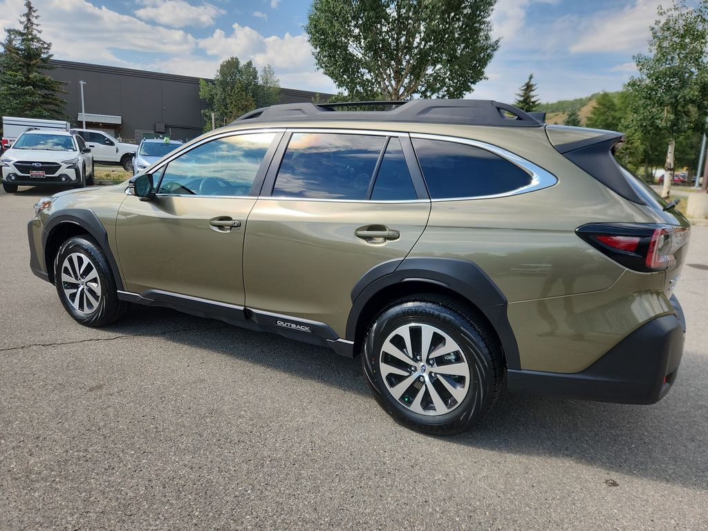 2025 Subaru Outback Premium photo 2