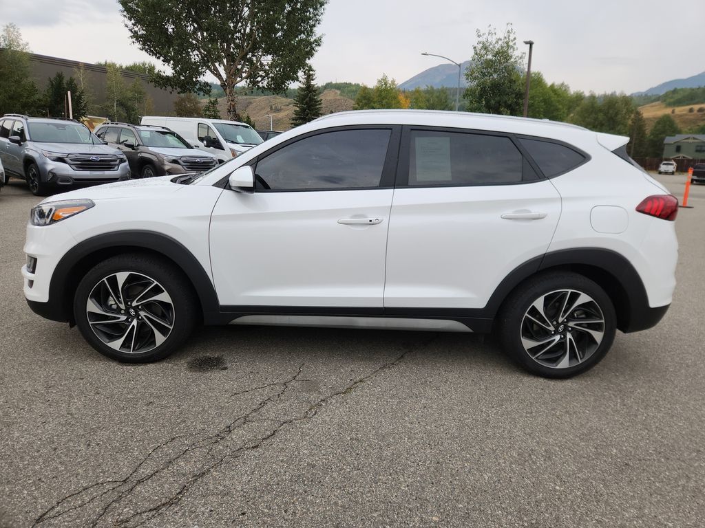 2020 Hyundai Tucson Sport photo 2