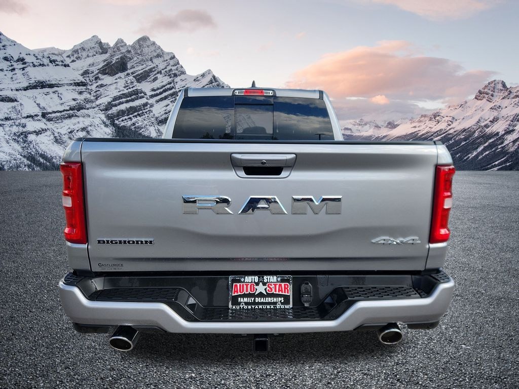 New 2025 Ram 1500 BIG HORN CREW CAB 4X4 5'7 BOX Pickup